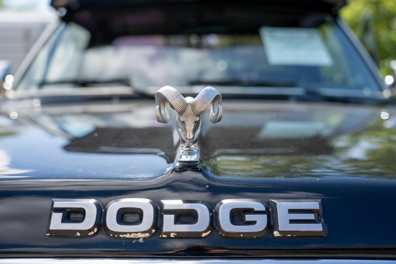 Dodge Demon siedemdziesiąt na nowo definiuje granice mocy i osiągów na drodze i torze